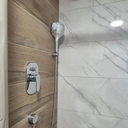 Postcard With Free Parking Apartamento